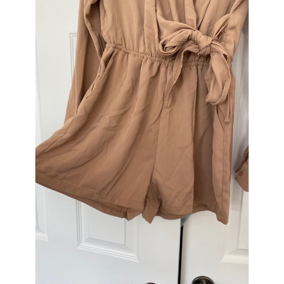 Missguided playsuit in size 6 - Picture 2 of 7